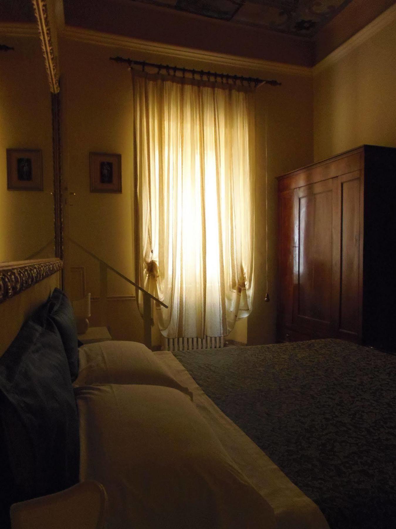 Hotel Morlacchi Перуджа Екстериор снимка